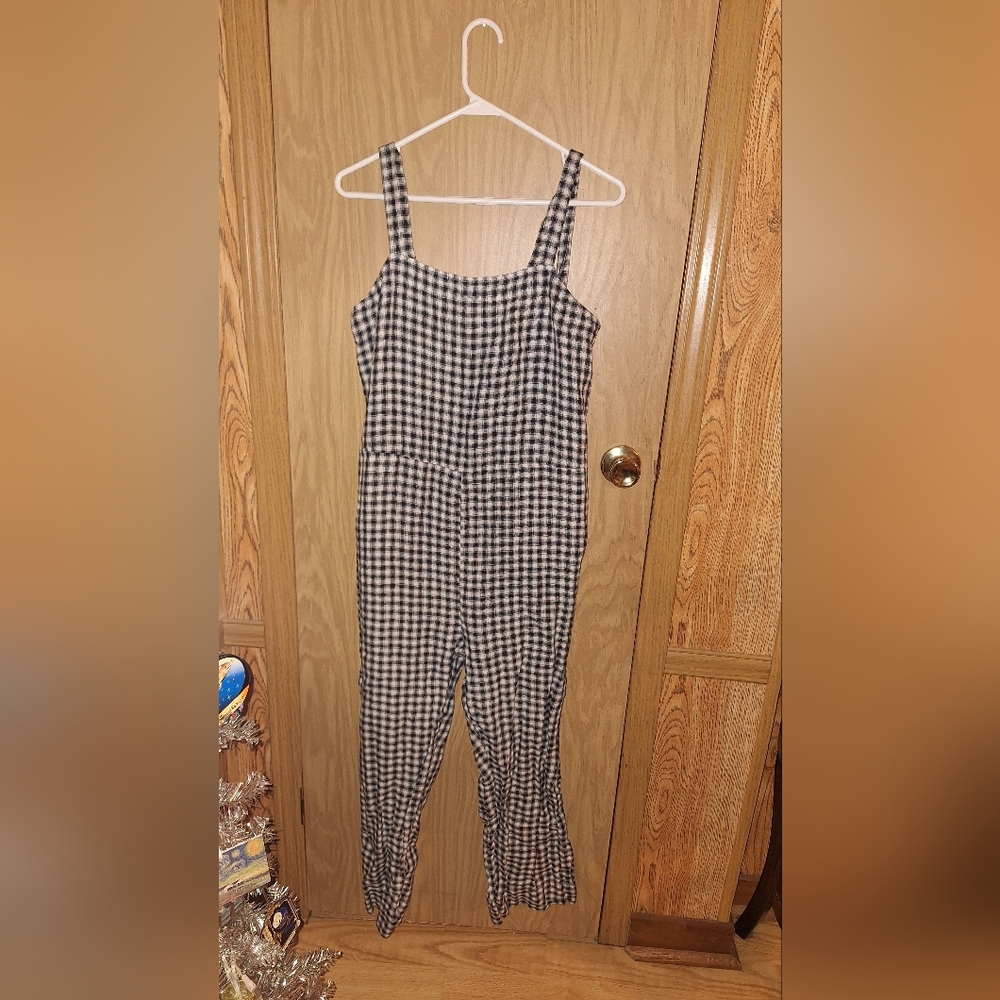 Quince 100 Percent Linen Jumpsuit.
